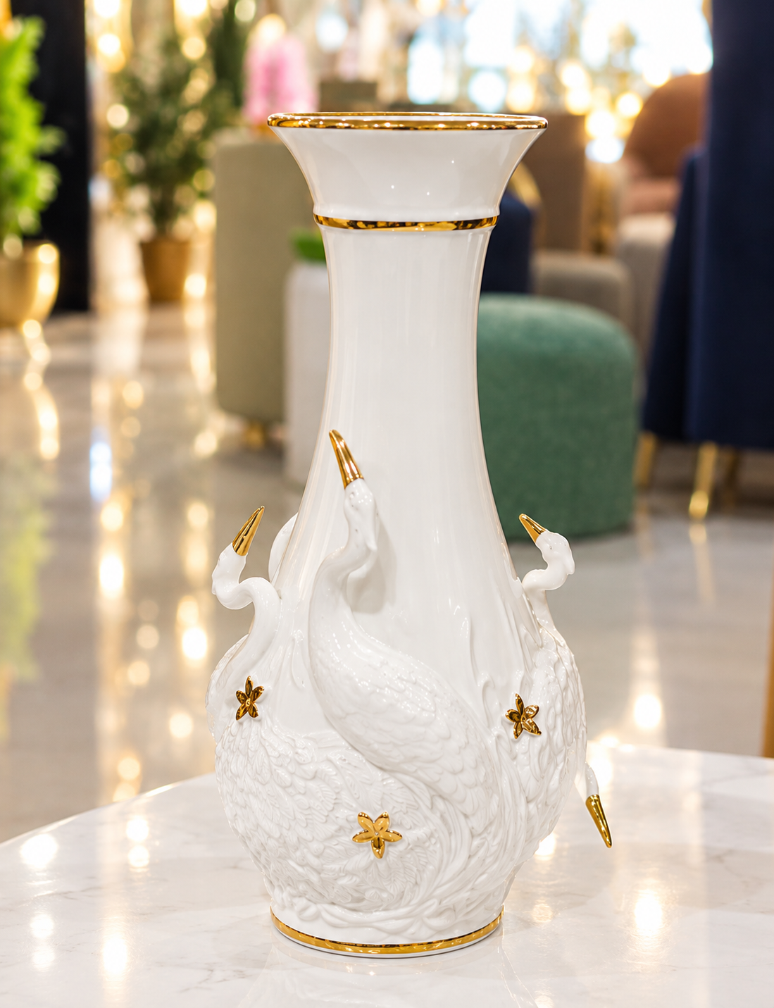 luxurious porcelain swan vase