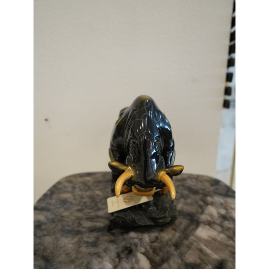 Black and gold bull