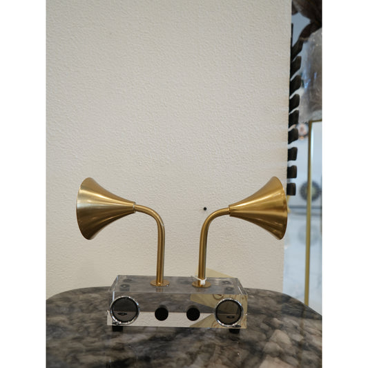 Musician showpiece with glass base