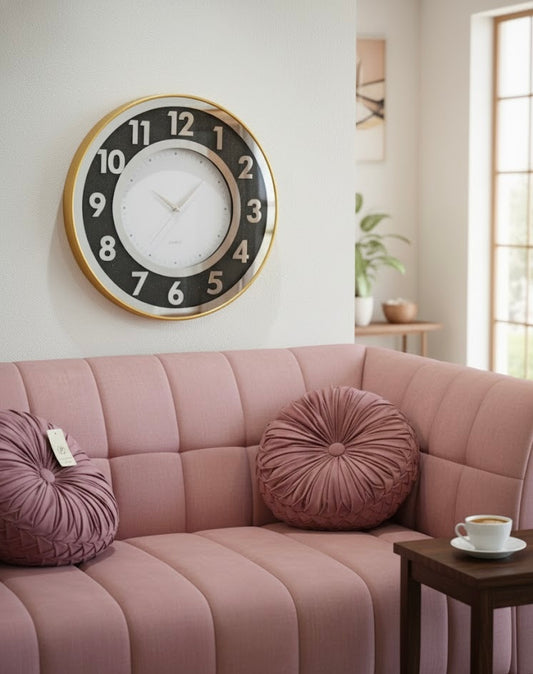 NoirEdge – Modern Gold Accent Wall Clock